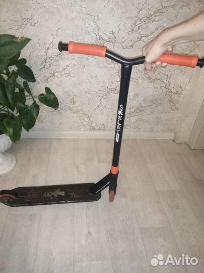 Продам трюковой самокат