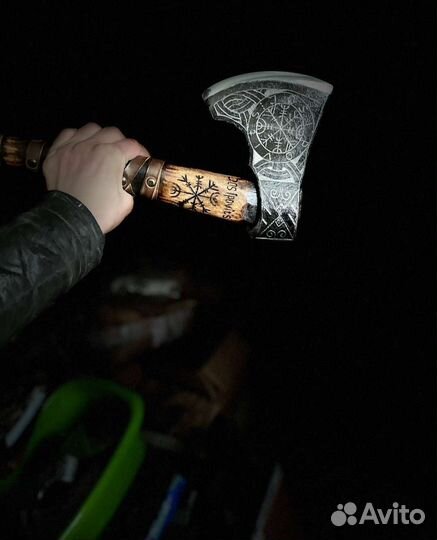 Топор кованый ручной работы