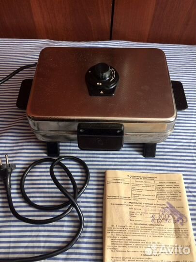 Электровафельница времен СССР