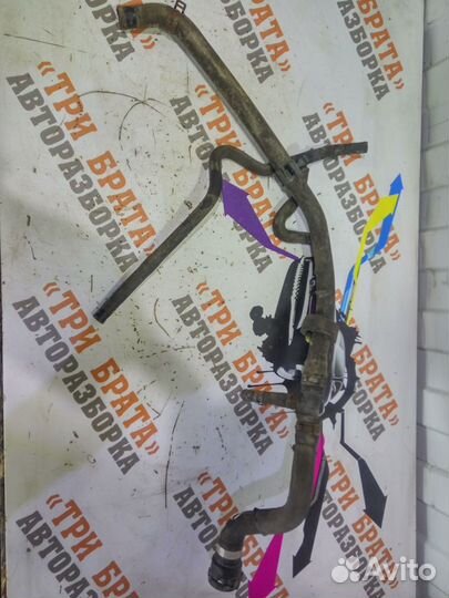 Фольксваген Гольф Патрубок охлаждения