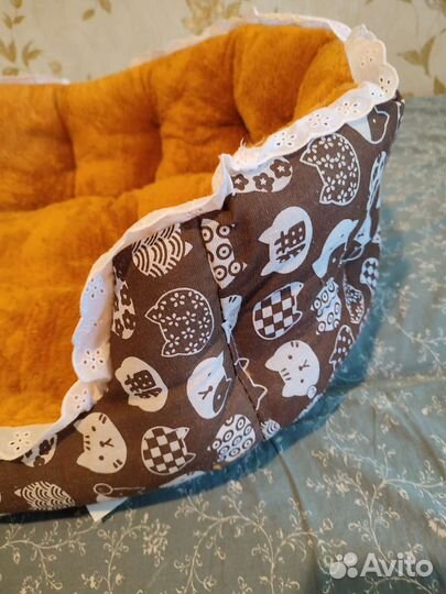 Лежанка для средних и крупных собак и кошек