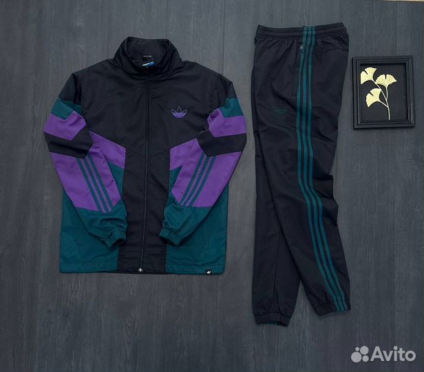 Спортивный костюм Adidas в стиле 90-ых