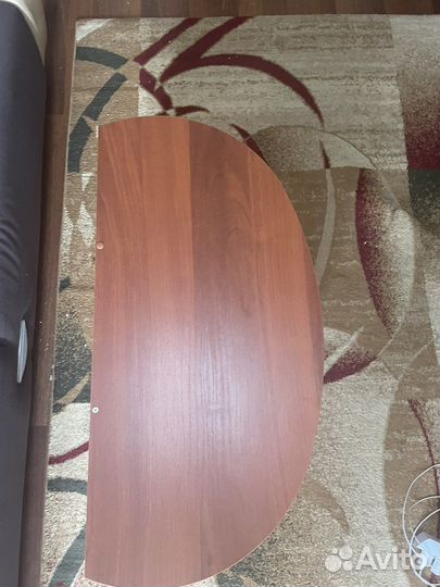 Тумба (стеклянные дверцы на магнитных замках )