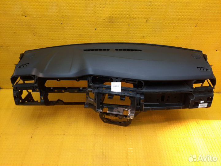 Панель передняя салона (торпедо) Renault Duster