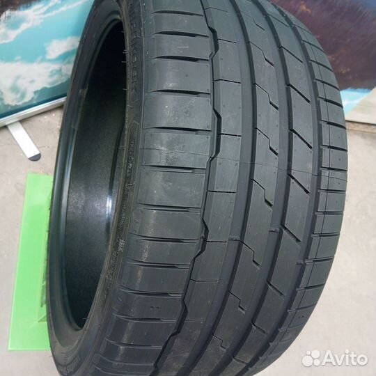 Hankook Ventus S1 Evo 3 K127 285/35 R20 104