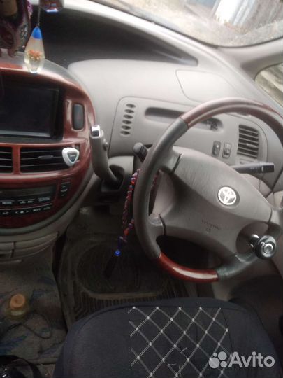 Тоета Эстина. 2000г,2,4л