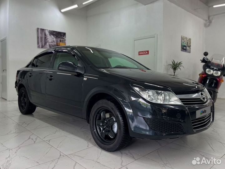 Opel Astra 1.8 AT, 2014, 99 400 км