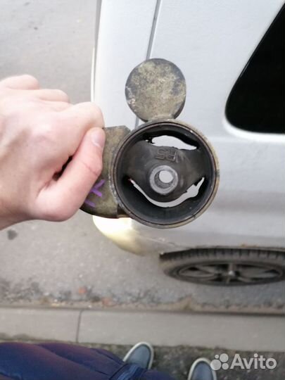 Подушка двигателя задняя митсубиси миника