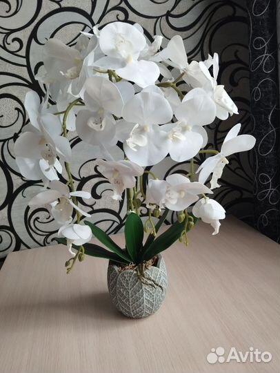 Искусственные цветы для декора в горшках