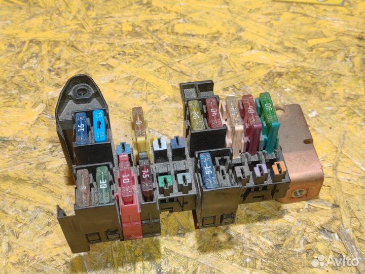 Блок предохранителей Mercedes Viano W639 OM 646