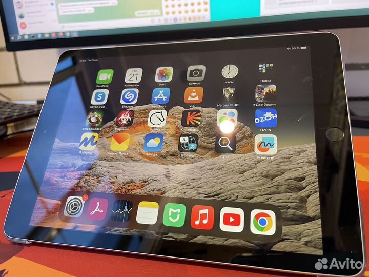 Планшет Apple iPad 2018 (6) 32 Gb Wi-Fi