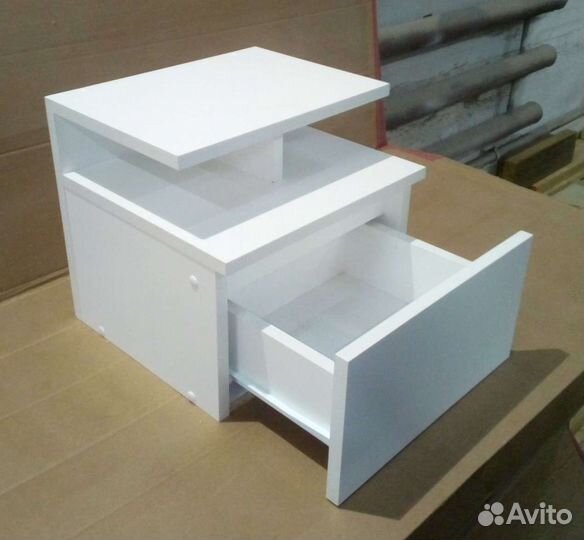 Тумба прикроватная подвесная