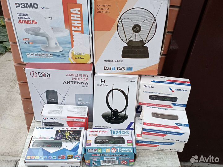 Цифровой телевизионный приёмник,Антенна