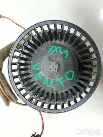 Моторчик отопителя Volkswagen Vento седан ABU 1993