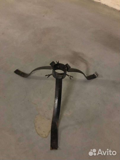 Подставка под елку металл