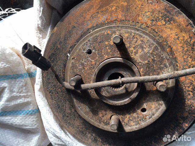 Поворотный кулак ступица Mitsubishi libero 4wd