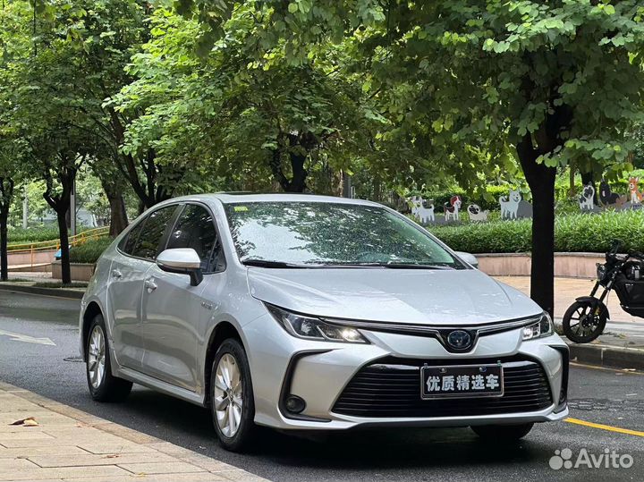 Toyota Corolla 1.8 CVT, 2022, 60 000 км