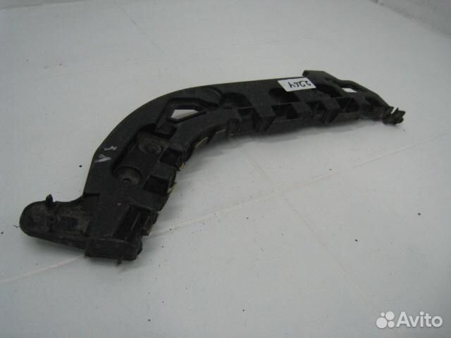 Крепеж заднего бампера левый Renault Fluence