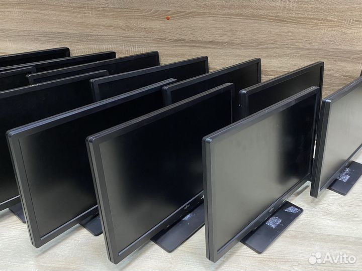 Отличный Монитор 19 дюймов asus