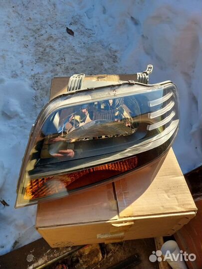 Фара левая Chevrolet Aveo T200 2003-2008