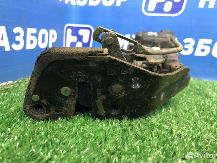 Замок двери задний правый Hyundai Accent 2 1.5