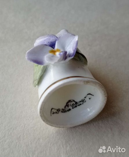 Наперсток коллекционный с цветком Великобритания