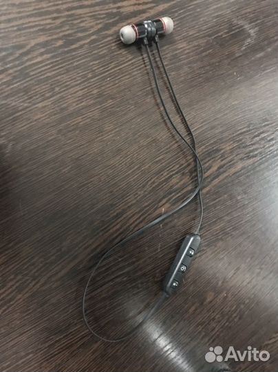 Беспроводные наушники