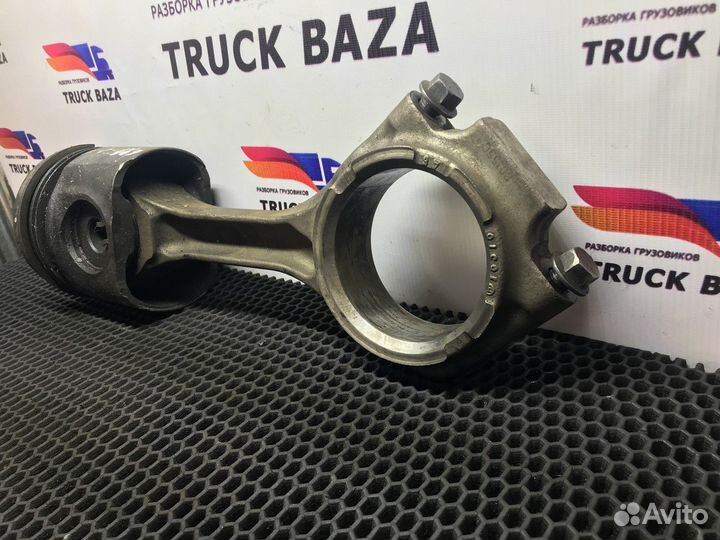 Поршень с шатуном Daf XF105