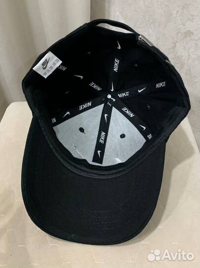 Кепка мужская Nike, черная