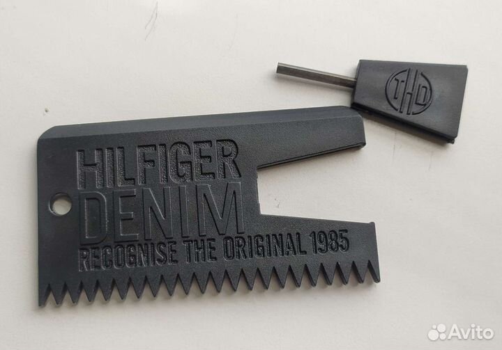 Скребок сёрфинг Hilfiger