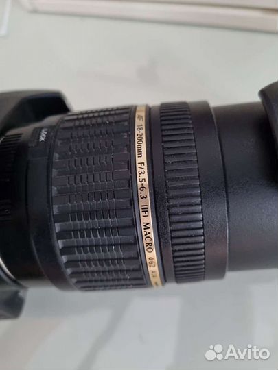 Зеркальный фотоаппарат Canon 500D