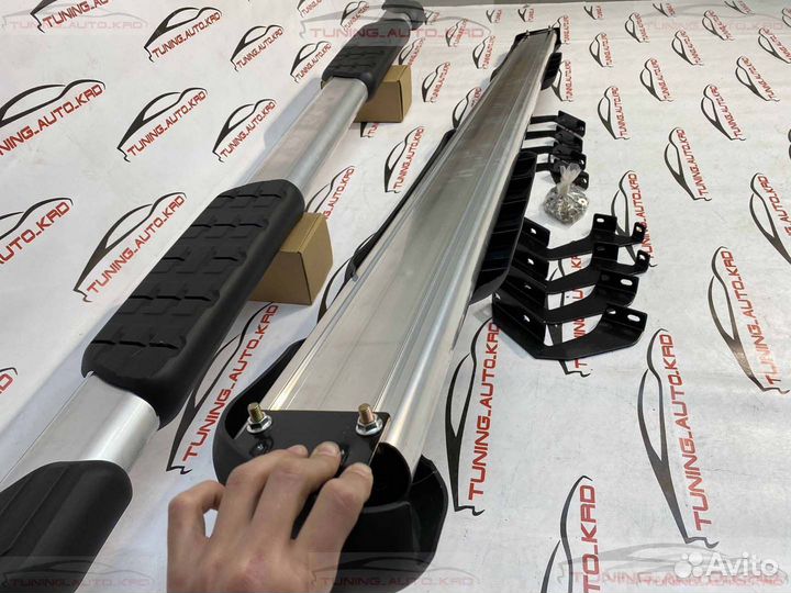 Подножки Toyota Tundra H8190