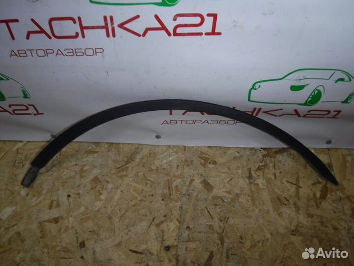 Расширитель переднего правого крыла Renault Logan