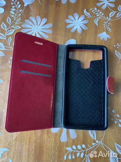 Чехлы на телефон