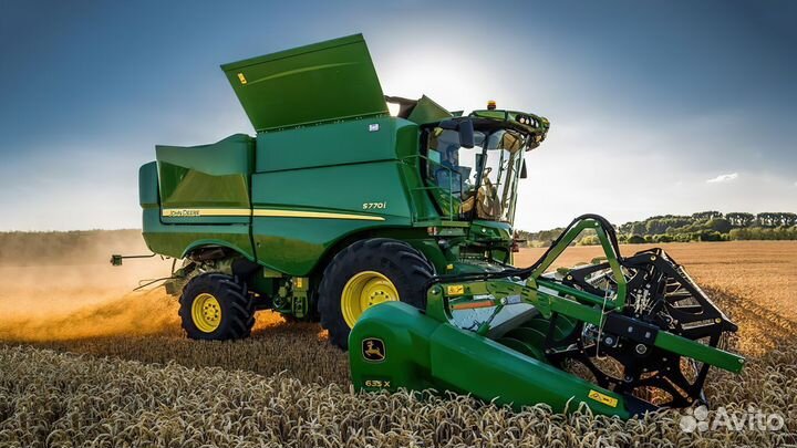 Шнек № AXE18081 комбайна John Deere