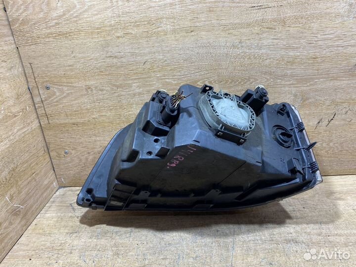 Фара передняя правая VW Transporter T5 141889