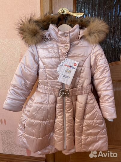 Пальто зимнее на девочку новое