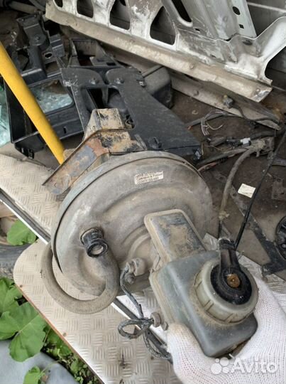 Вакумник ваз Priora вакумный гтц в сборе