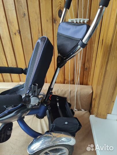 Трехколесный велосипед с ручкой capella