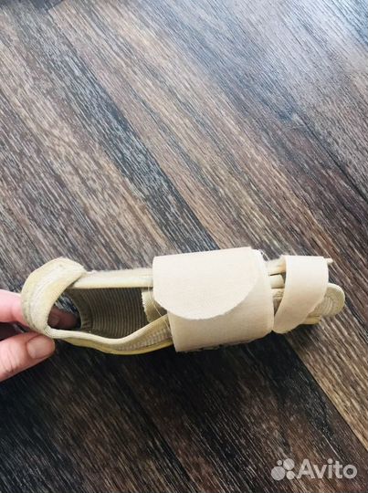 Бандаж лучезапястный