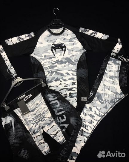 Венум спортивный комплект