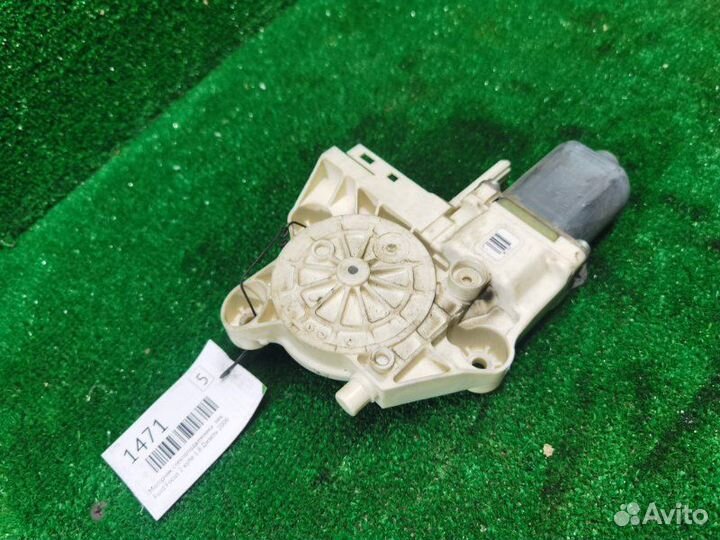 Моторчик стеклоподъемника левый Ford Focus 2 купе