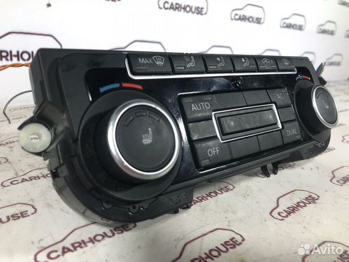 Блок управления климат-контролем Volkswagen Passat