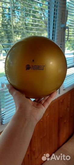 Мяч гимнастический 18