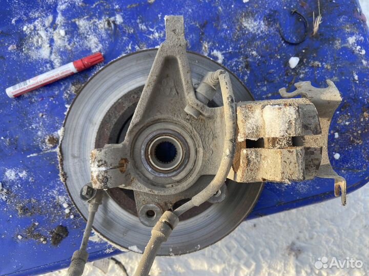 Поворотный кулак левый DongFeng s30 DFM h30