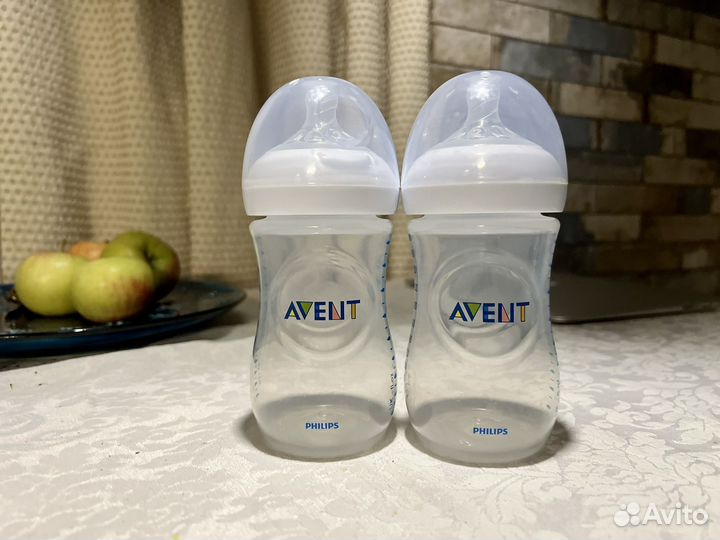 Бутылочки avent 3 мес.+