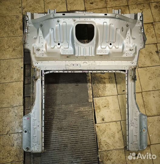 Задняя часть с лонжеронами Солярис 2