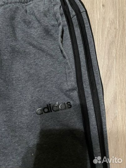 Спортивные штаны adidas