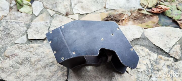 Столик для эхолота на ликтрос