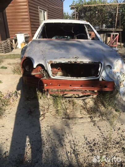 Кузов мерседес 208